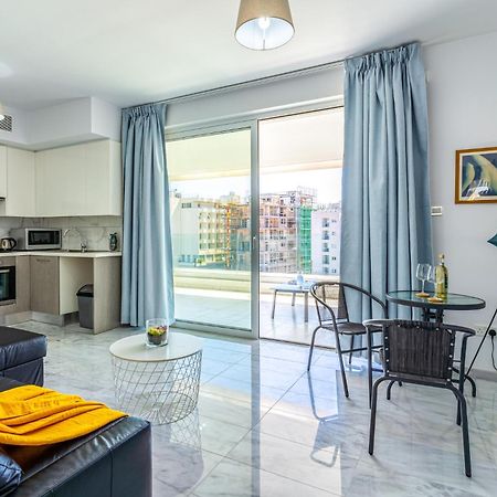 Oyster 1-Br Apt In Larnaca Esterno foto