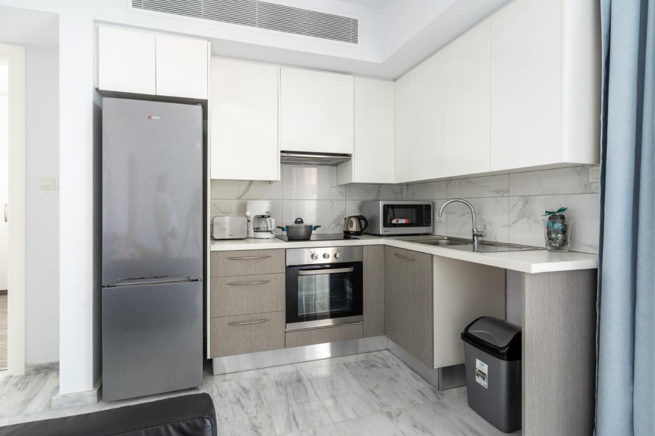 Oyster 1-Br Apt In Larnaca Esterno foto