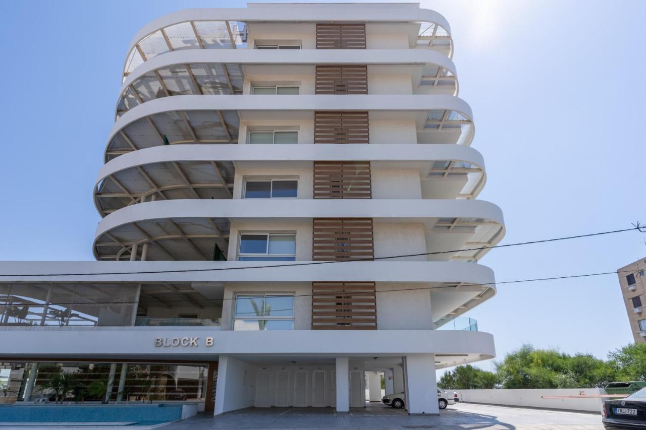 Oyster 1-Br Apt In Larnaca Esterno foto